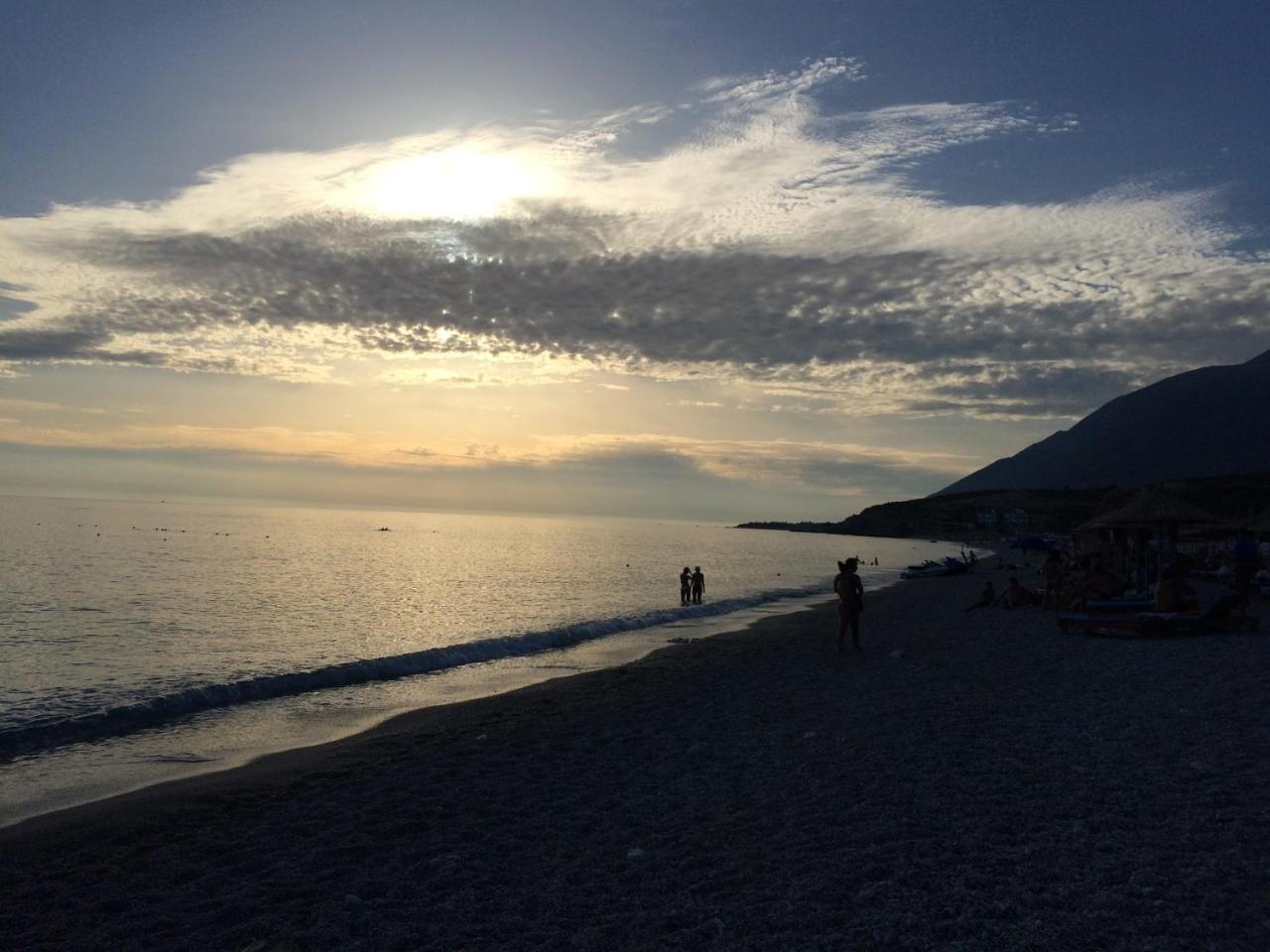 Sea View Hotel Dhermi Exterior photo