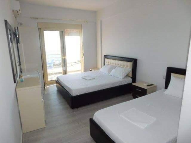 Sea View Hotel Dhermi Exterior photo